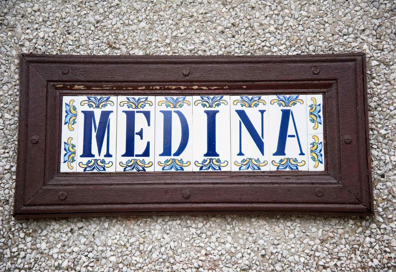 לינה וארוחת בוקר פורטרי Medina מראה חיצוני תמונה